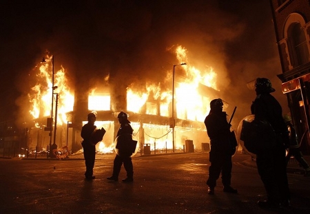 londra in fiamme